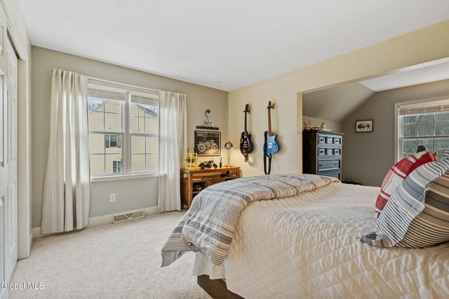 7 Royal Henley Court, Saratoga Springs, Outside, NY 12866