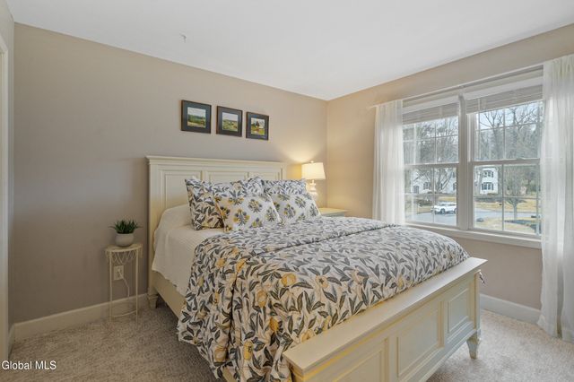 7 Royal Henley Court, Saratoga Springs, Outside, NY 12866