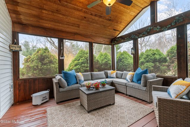 7 Royal Henley Court, Saratoga Springs, Outside, NY 12866