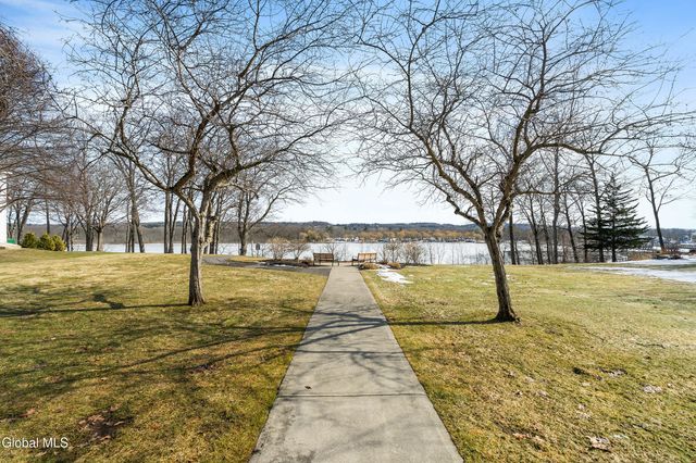 7 Royal Henley Court, Saratoga Springs, Outside, NY 12866