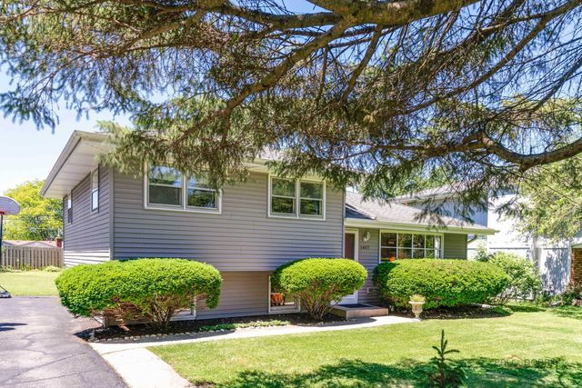 1407 Washington Street, Lake In The Hills, IL 60156