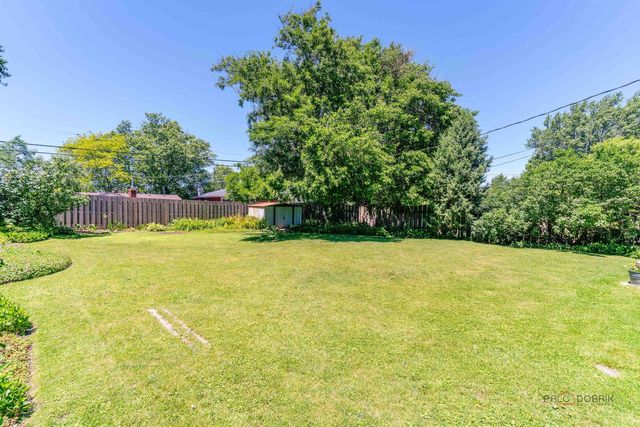 1407 Washington Street, Lake In The Hills, IL 60156
