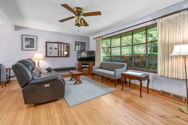 1407 Washington Street, Lake In The Hills, IL 60156