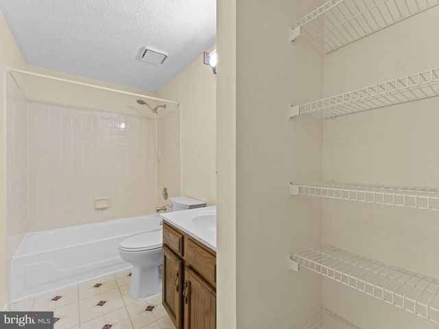 55 VICTORIA MANOR CT, Sicklerville, NJ 08081