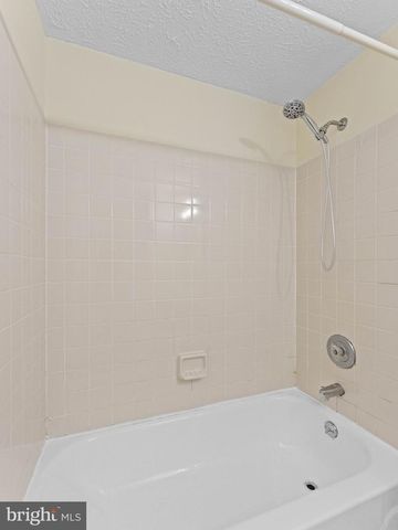 55 VICTORIA MANOR CT, Sicklerville, NJ 08081