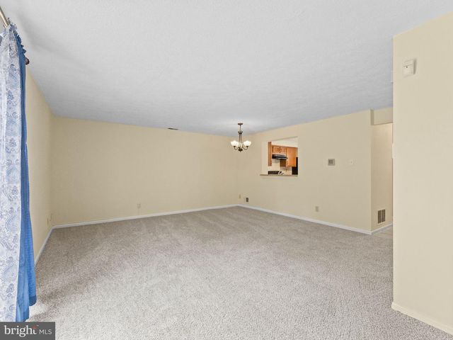 55 VICTORIA MANOR CT, Sicklerville, NJ 08081