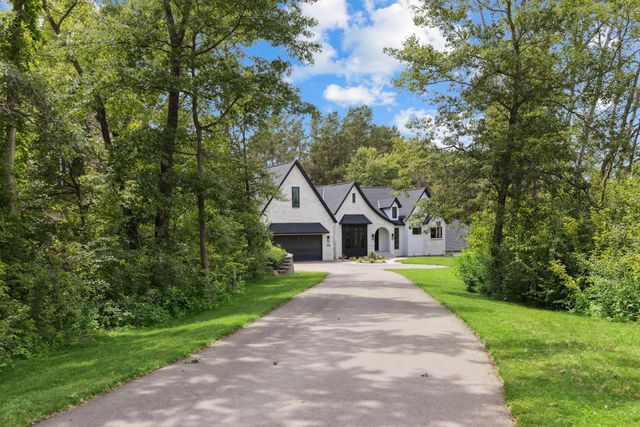 5736 57th Street Cove N, Lake Elmo, MN 55042