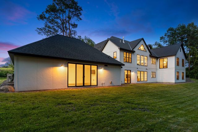 5736 57th Street Cove N, Lake Elmo, MN 55042