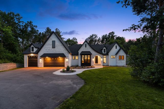 5736 57th Street Cove N, Lake Elmo, MN 55042