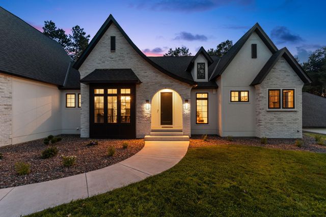 5736 57th Street Cove N, Lake Elmo, MN 55042