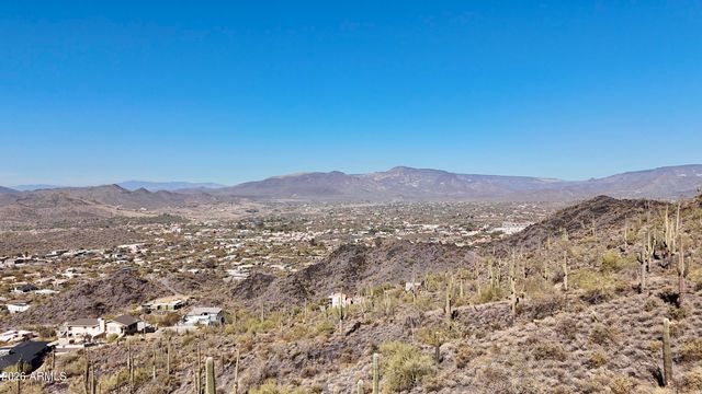 6212 E CARRIAGE Drive -, Cave Creek, AZ 85331