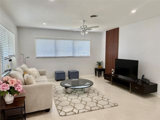 23 NE 19th Avenue, Pompano Beach, FL 33060