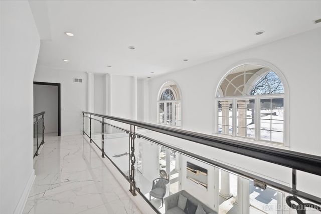 4206 Royal Fox Drive, St. Charles, IL 60174