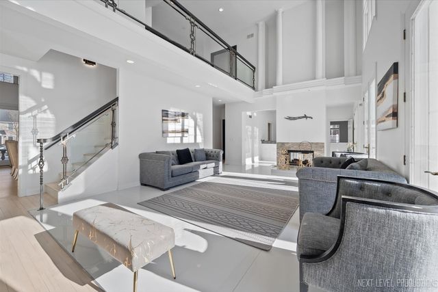 4206 Royal Fox Drive, St. Charles, IL 60174