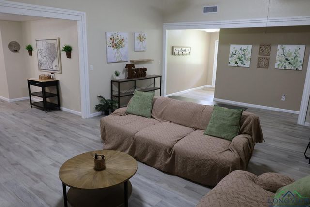 325 Roma, Waskom, TX 75692