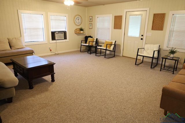 325 Roma, Waskom, TX 75692