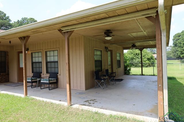 325 Roma, Waskom, TX 75692