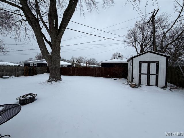 325 Glenalby Road, Tonawanda, NY 14150