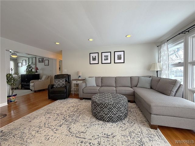 325 Glenalby Road, Tonawanda, NY 14150