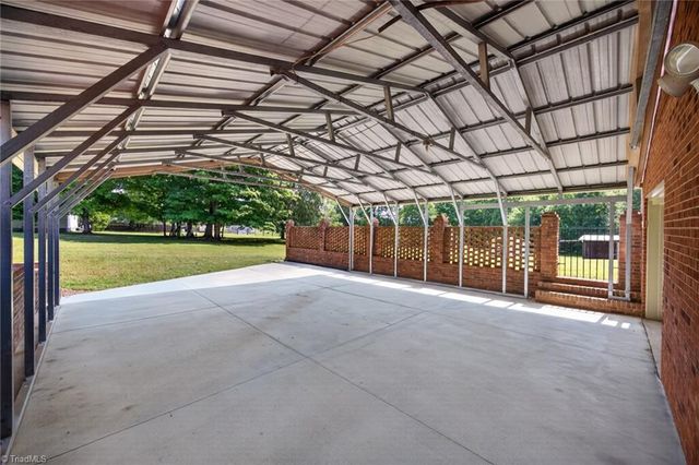 1335 Old Mill Farm Road, Lexington, NC 27295