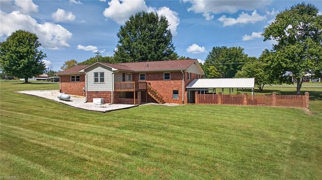 1335 Old Mill Farm Road, Lexington, NC 27295