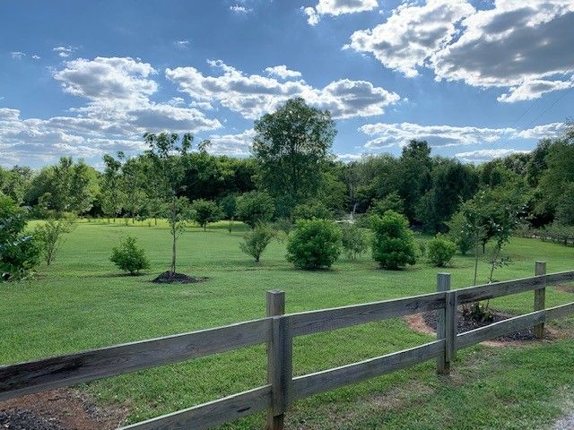 7052 W Gum Rd, Murfreesboro, TN 37127