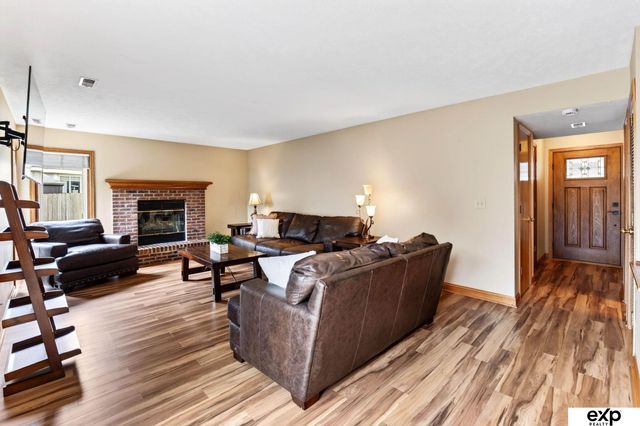 11421 S 44 Street, Bellevue, NE 68123