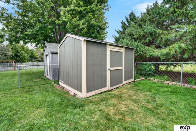 11421 S 44 Street, Bellevue, NE 68123