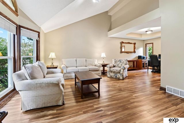 11421 S 44 Street, Bellevue, NE 68123