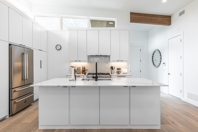 4202 Bonham Street, Dallas, TX 75229
