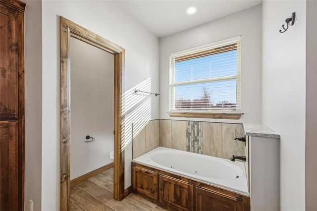 981 County Street 2984, Blanchard, OK 73010