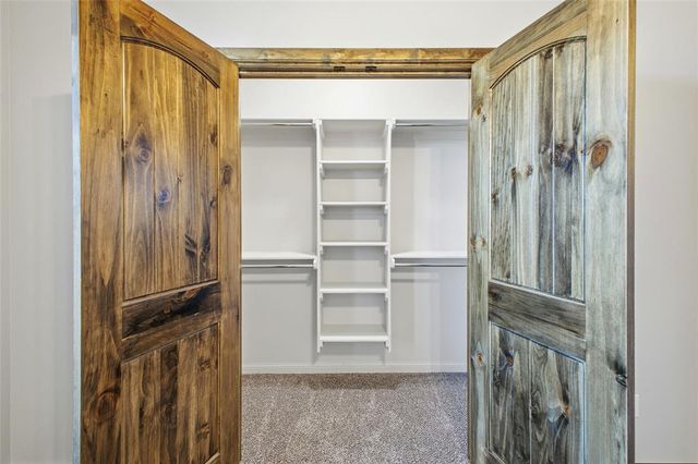 981 County Street 2984, Blanchard, OK 73010