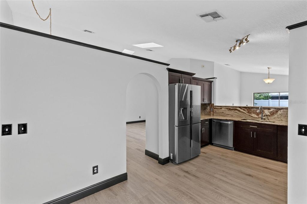 Image 13 of property listing at 2133 MEADOWMOUSE STREET, Orlando, FL 32837