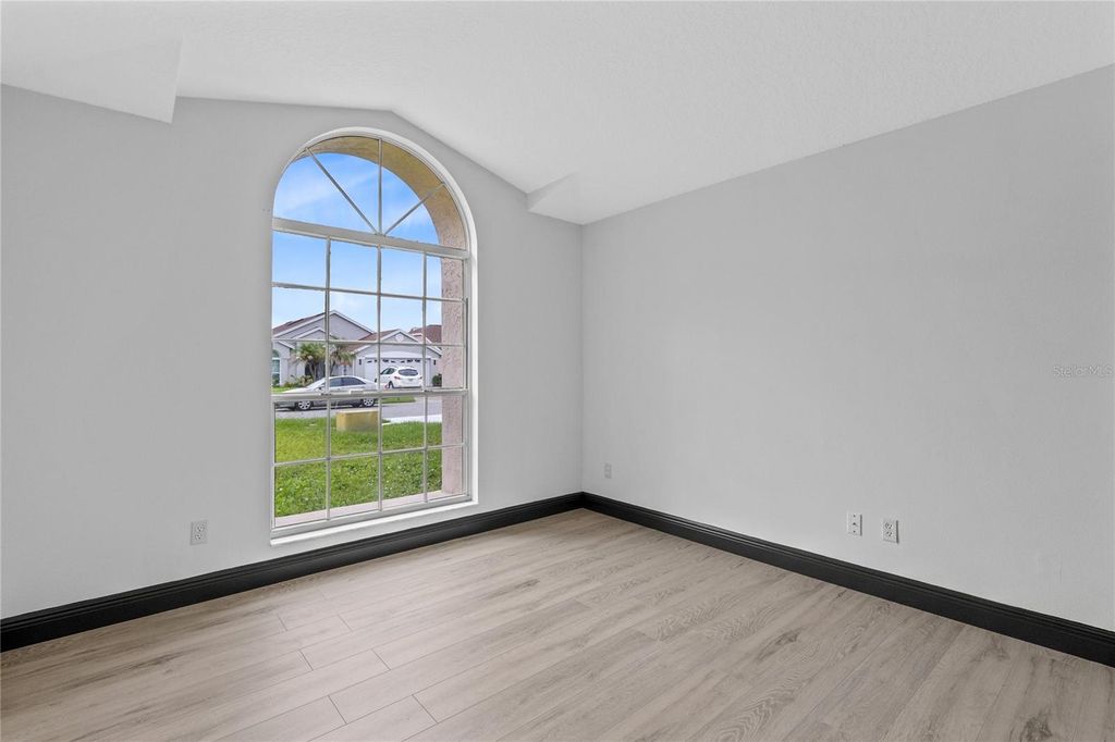 Image 20 of property listing at 2133 MEADOWMOUSE STREET, Orlando, FL 32837