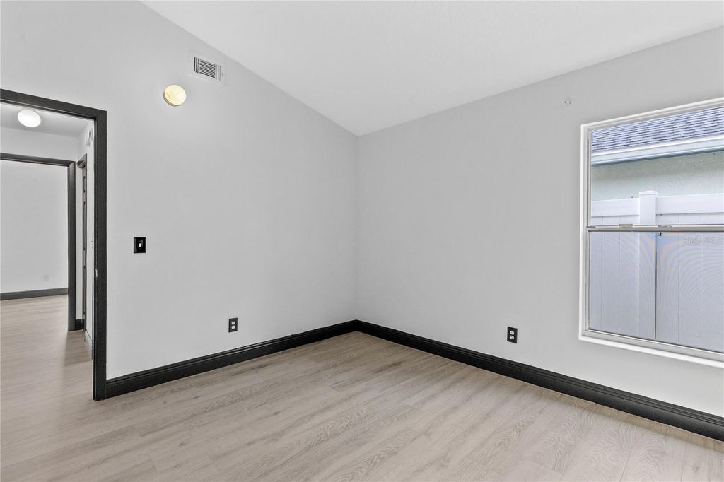 Image 21 of property listing at 2133 MEADOWMOUSE STREET, Orlando, FL 32837