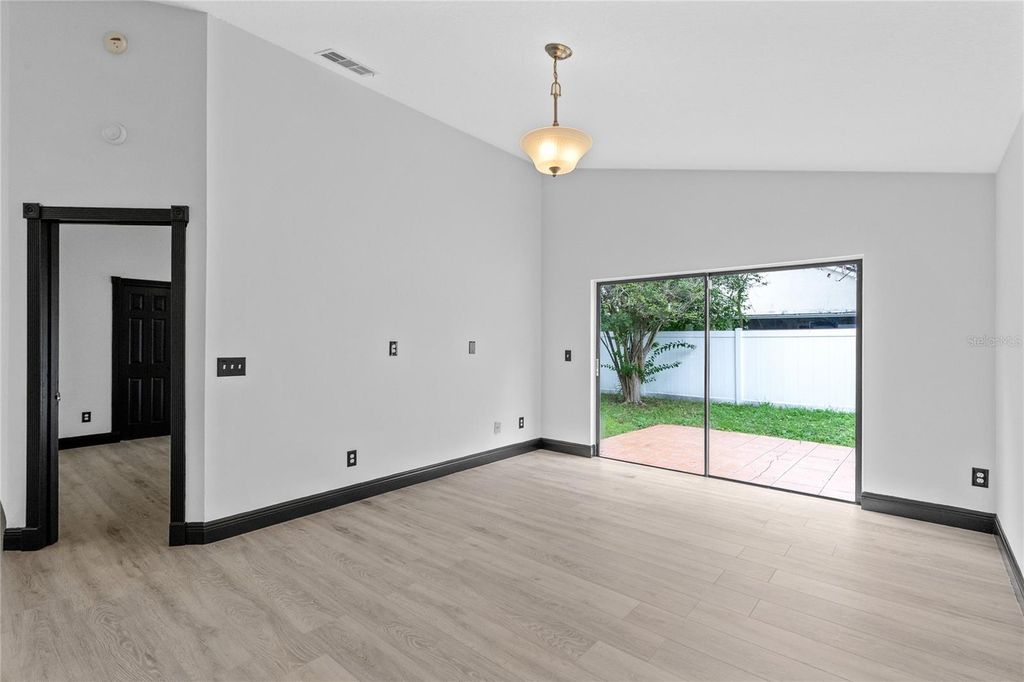 Image 26 of property listing at 2133 MEADOWMOUSE STREET, Orlando, FL 32837