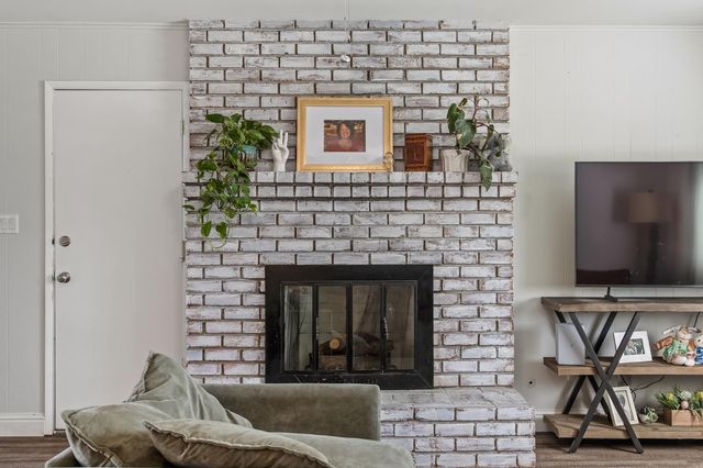 1438 W Locust Avenue, Fresno, CA 93711