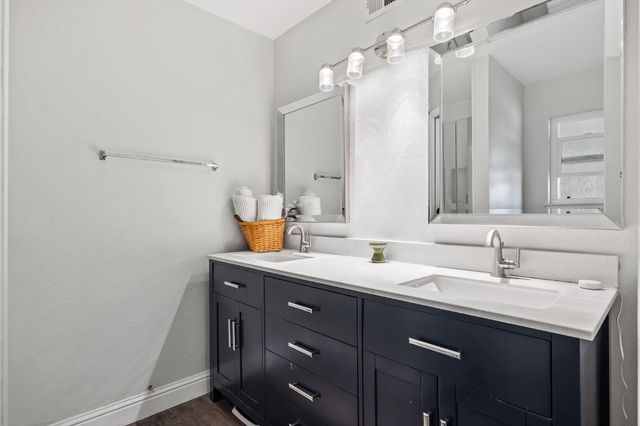 1438 W Locust Avenue, Fresno, CA 93711