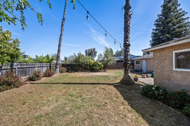 1438 W Locust Avenue, Fresno, CA 93711