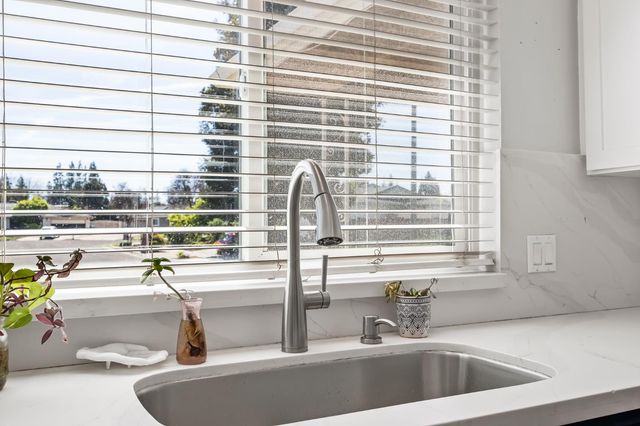 1438 W Locust Avenue, Fresno, CA 93711