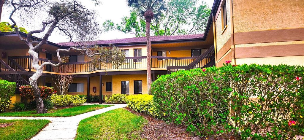 2661 SABAL SPRINGS CIRCLE 204, Clearwater, FL 33761