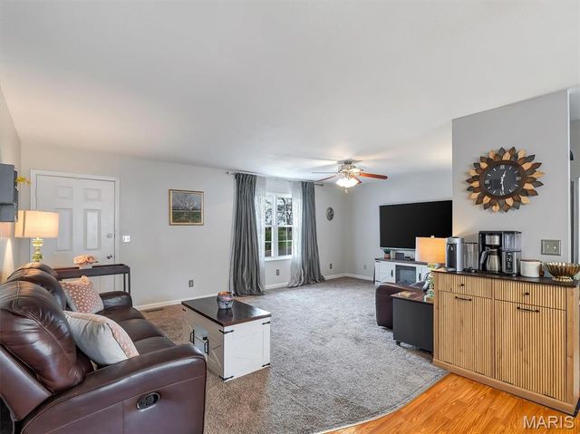 701 Nora Street, Washington, MO 63090