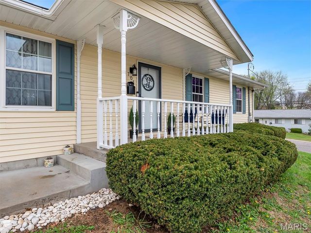 701 Nora Street, Washington, MO 63090