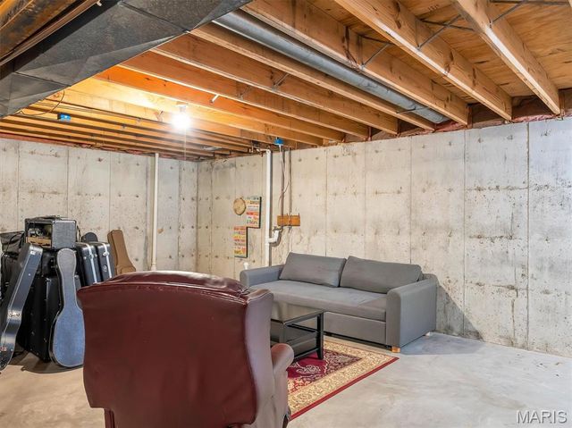 701 Nora Street, Washington, MO 63090