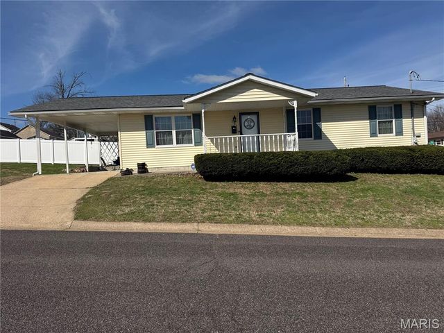 701 Nora Street, Washington, MO 63090