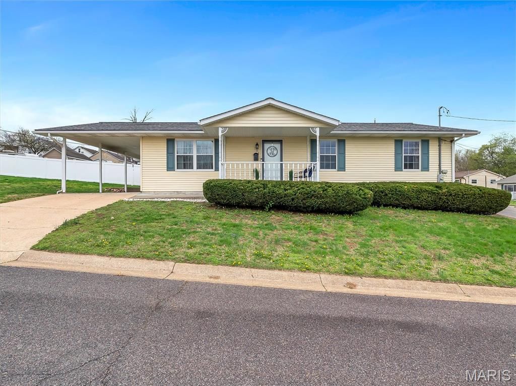 701 Nora Street, Washington, MO 63090