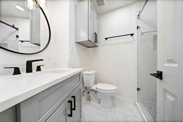 13170 Trail Hollow Drive 3170, Houston, TX 77079
