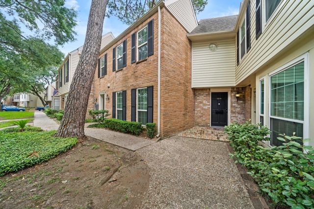 13170 Trail Hollow Drive 3170, Houston, TX 77079