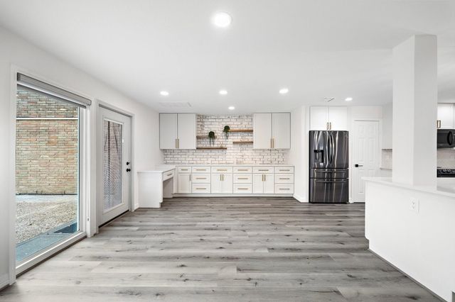 13170 Trail Hollow Drive 3170, Houston, TX 77079