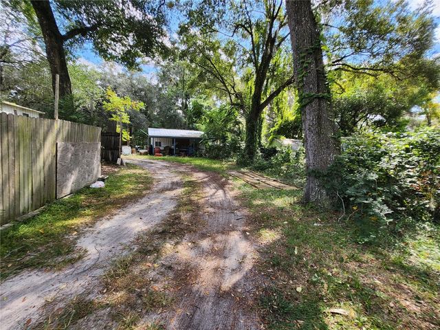 16930 SE 1ST LANE, Silver Springs, FL 34488